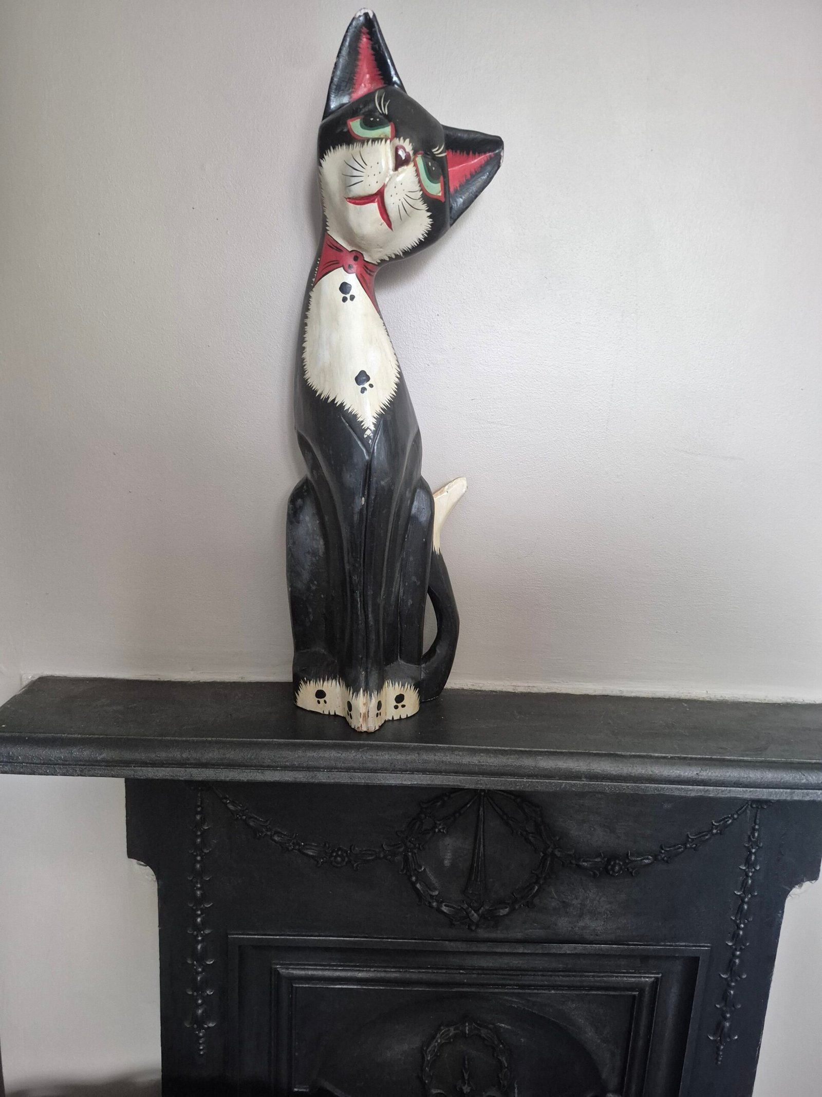 Hand Carved Folk Art Cat - Image 2
